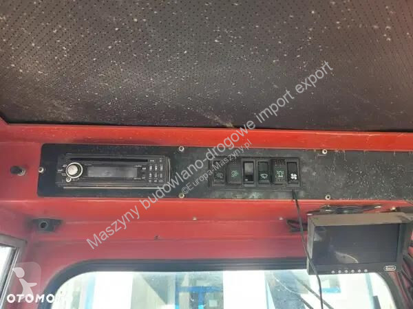 Дорожно-строительная техника ABG Titan 7820