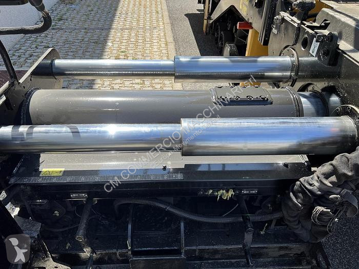 Echipamente pentru lucrari rutiere Caterpillar