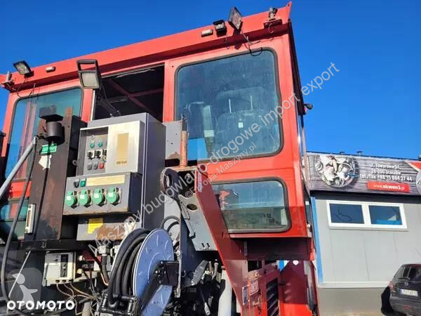 Дорожно-строительная техника ABG Titan 7820