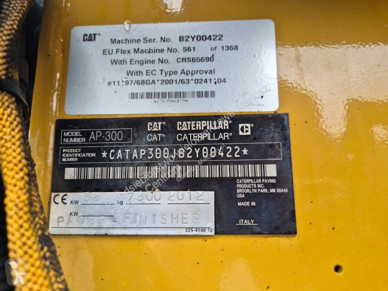 أشغال طرقية Caterpillar AP300 / 1 OWNER /...