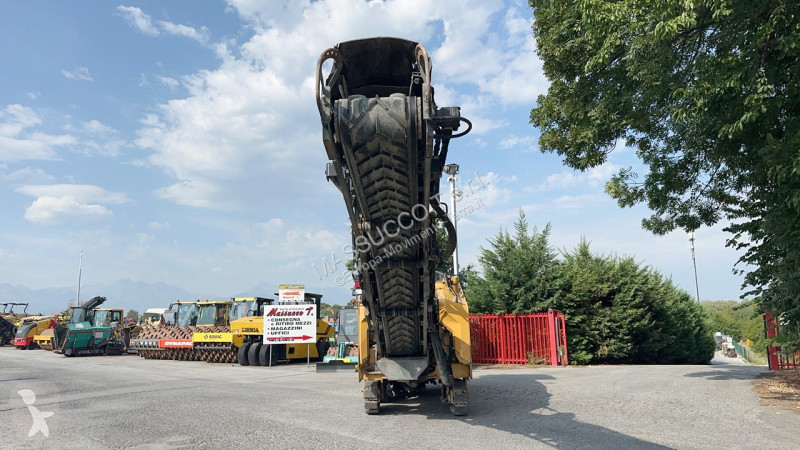 Travaux routiers Caterpillar PM310