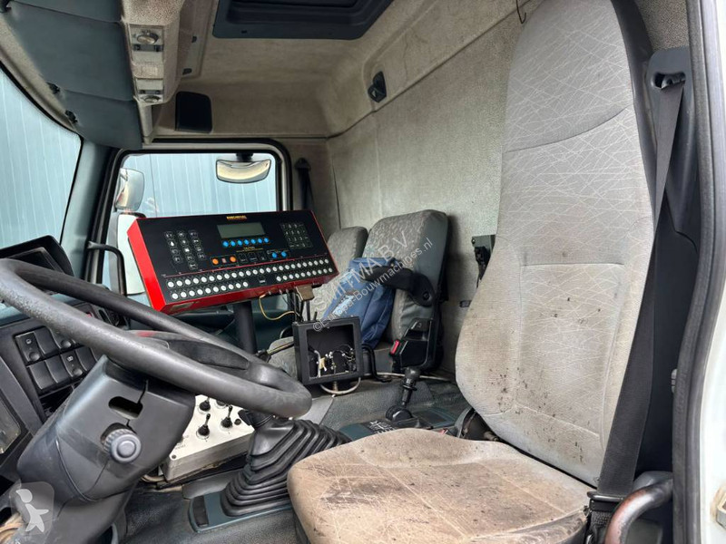 Wegenbouw Renault Rincheval 9.000 Liter...