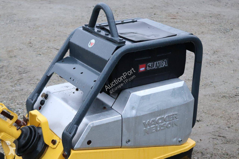 Echipamente pentru lucrari rutiere  DPU 6055