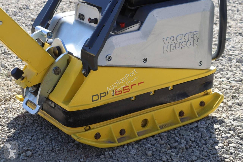 Echipamente pentru lucrari rutiere  DPU6555