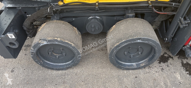 Cestné staviteľstvo Bomag  BF 300 P-2 S340-2 TV...