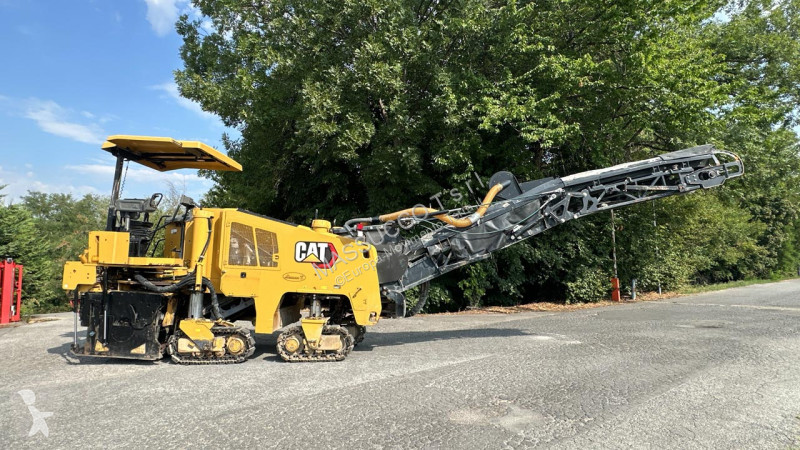 Travaux routiers Caterpillar PM310