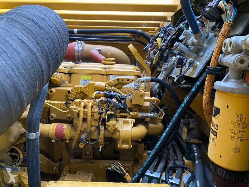 Wegenbouw Caterpillar PM622 CRAWLER...