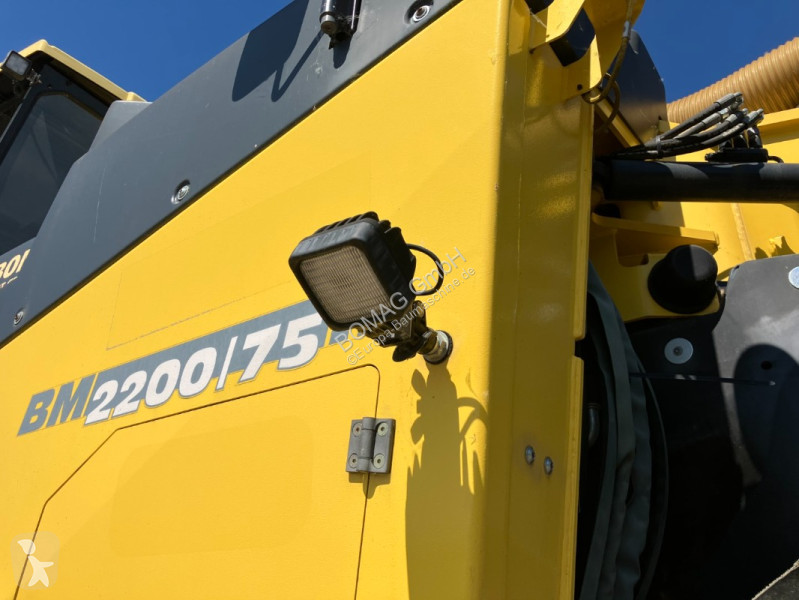Lavori stradali Bomag  BM 2200/75  Stage...