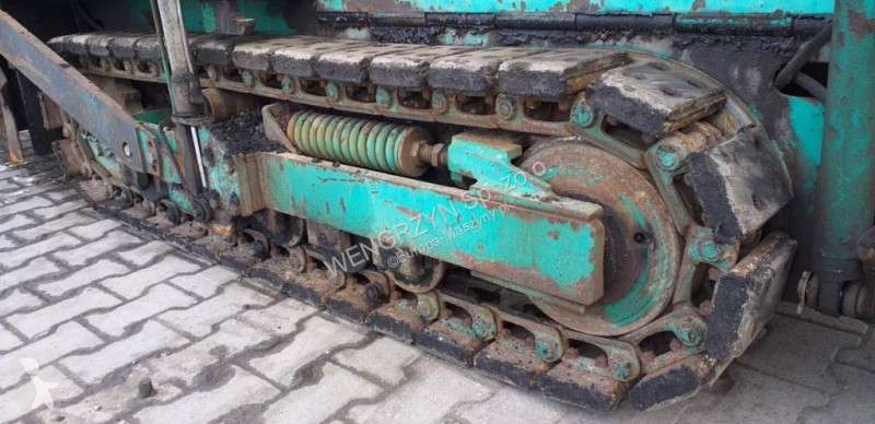 Vejarbejde  Rozścielacz do asfaltu VÖGELE 690