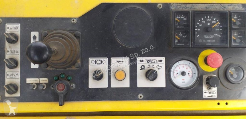 Wegenbouw  Stabilizator gruntu BOMAG MPH 122-2