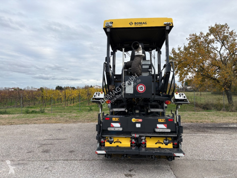 Cestné staviteľstvo Bomag  BF 300 P-2 S340-2 TV...
