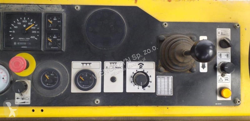 Wegenbouw  Stabilizator gruntu BOMAG MPH 122-2