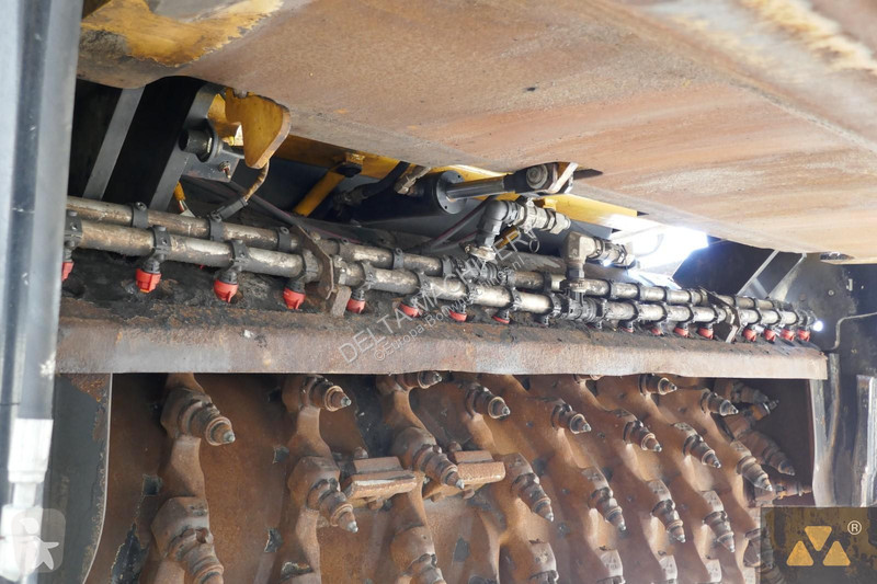 Lavori stradali Caterpillar PM622