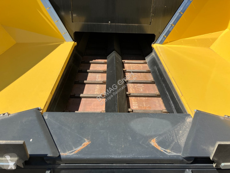 Obras de carretera Bomag  BF 800 C S600  Stage...
