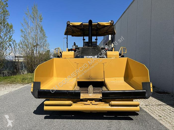 Echipamente pentru lucrari rutiere Caterpillar