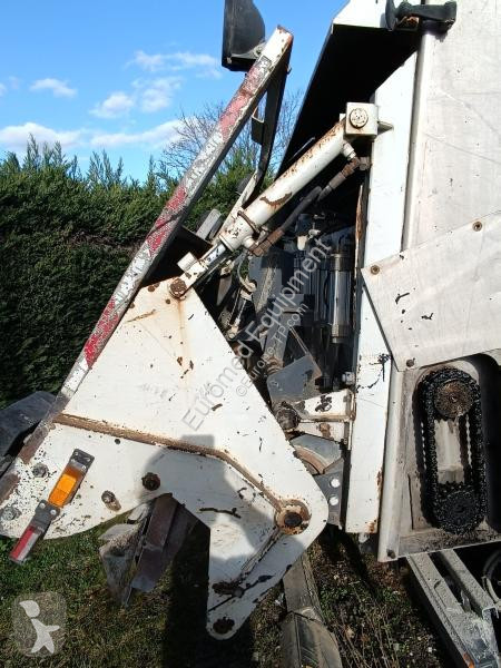 Echipamente pentru lucrari rutiere Renault  .