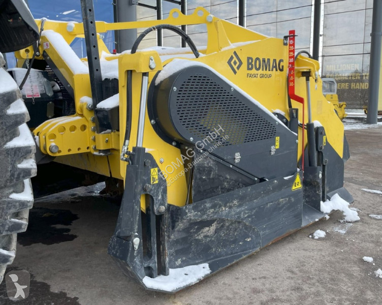 Obras de carretera Bomag RS 300