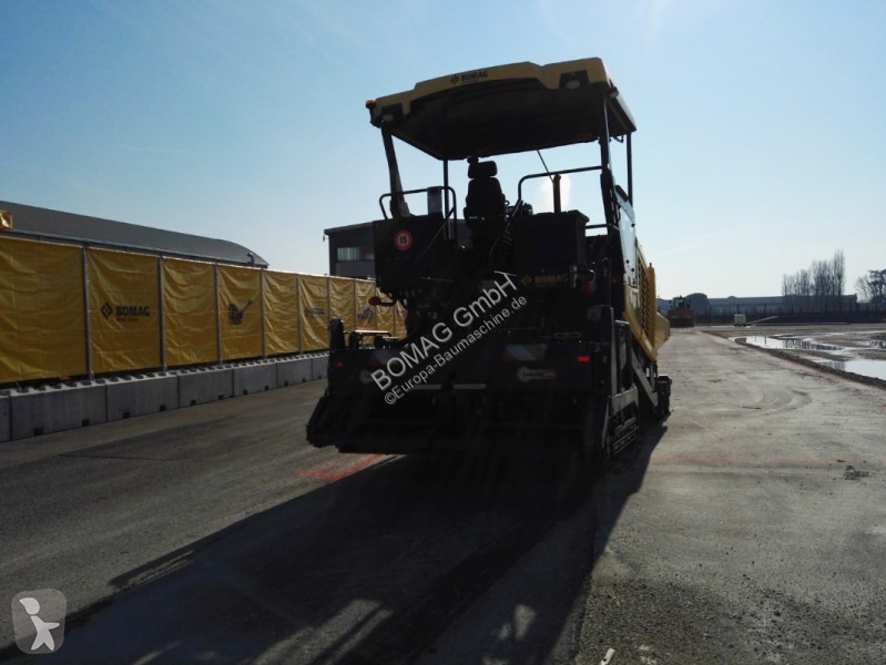 Obras públicas rodoviárias Bomag BF 600 P-2...