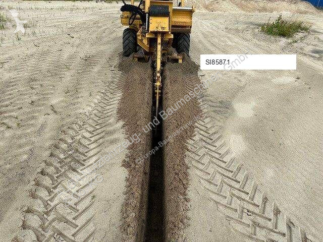 Echipamente pentru lucrari rutiere Vermeer 4WD,...
