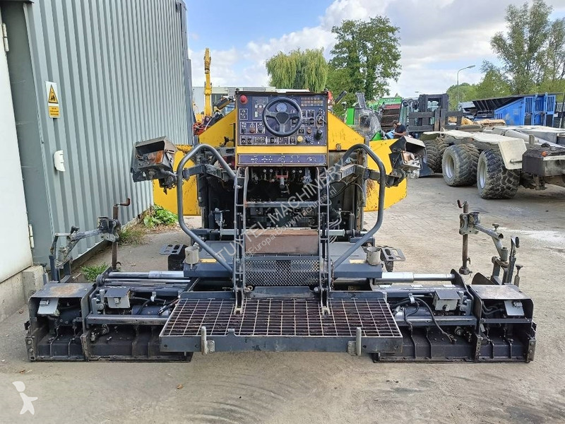 Wegenbouw Bomag asfalteermachine asphalt paver...