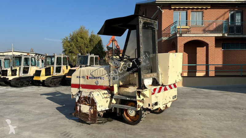 Silniční práce Roadtec RX-10 123