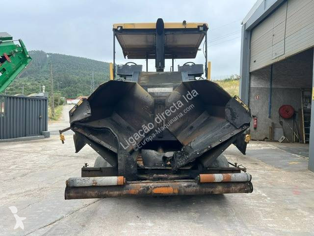 Cestné staviteľstvo Caterpillar ap555E