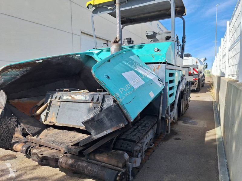 Vägarbeten Vögele Super 1800