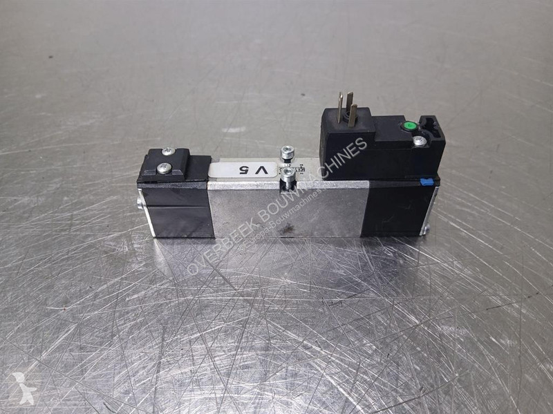 Wegenbouw  V415513D-C313A - 5/2 solenoid valve
