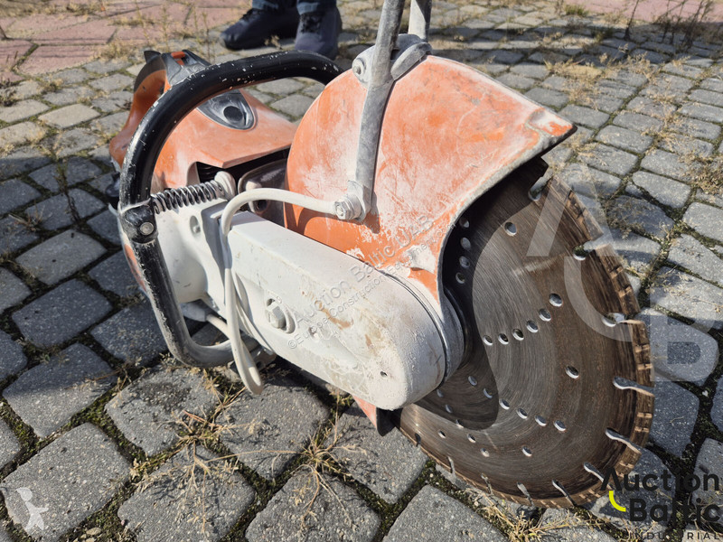 Wegenbouw Stihl ts 420