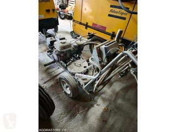 Machine de marquage routier