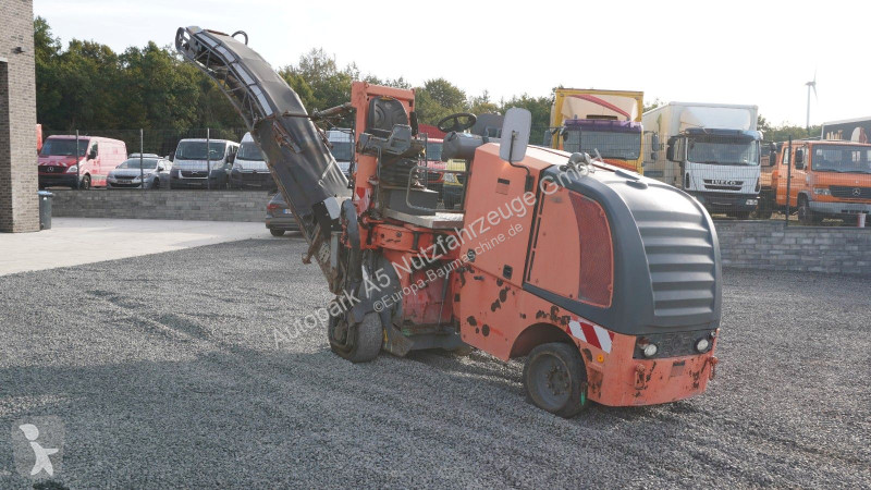 Travaux routiers Wirtgen Kaltfräse Asphaltfräse...
