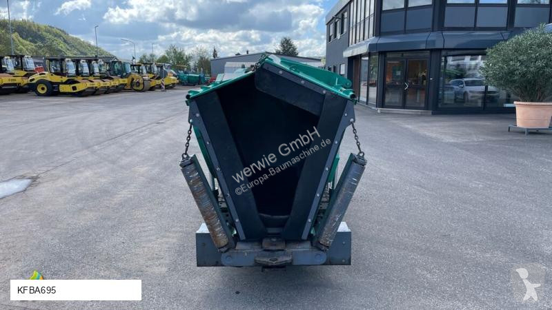 Silniční práce Vögele SUPER 800i