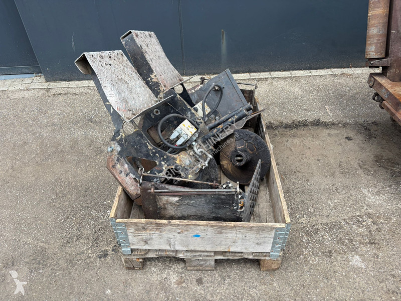 Cestné staviteľstvo Dynapac F1200CS