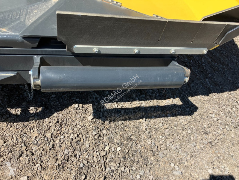 Obras de carretera Bomag  BF 800 C S600  Stage...