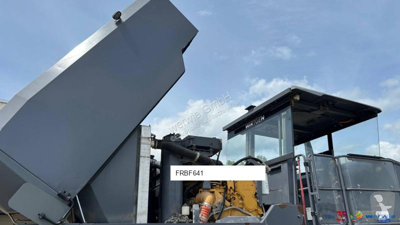 Cestné staviteľstvo Wirtgen W210Fi