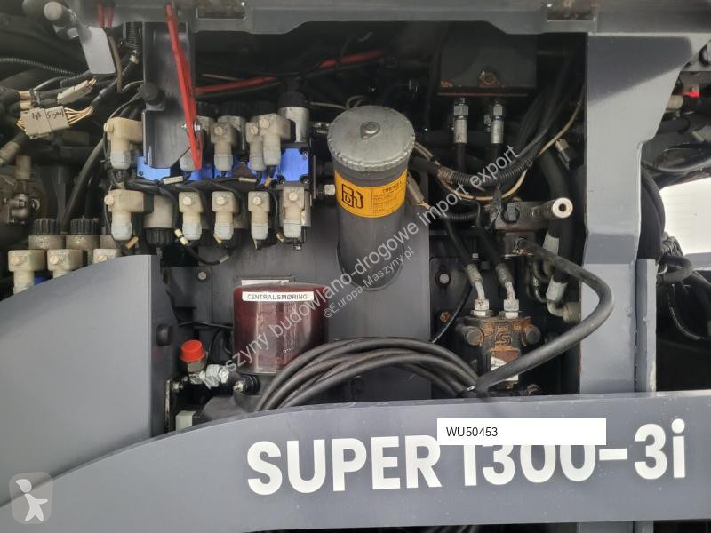 Дорожно-строительная техника Vögele Super 1300...
