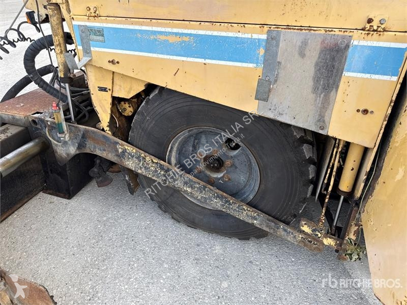 Vägarbeten Bitelli BB130 Asphalt Paver