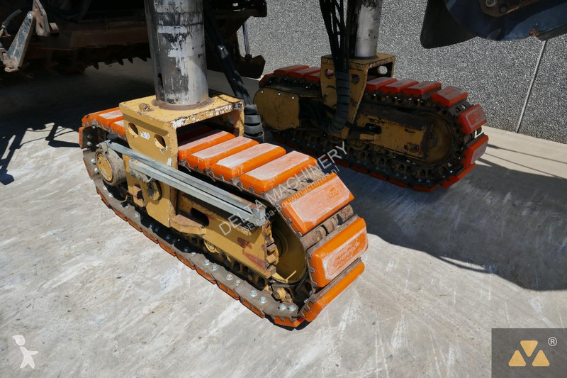 Lavori stradali Caterpillar PM622