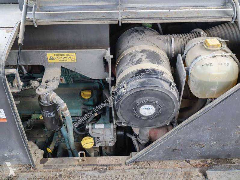 أشغال طرقية Volvo ABG P6820C