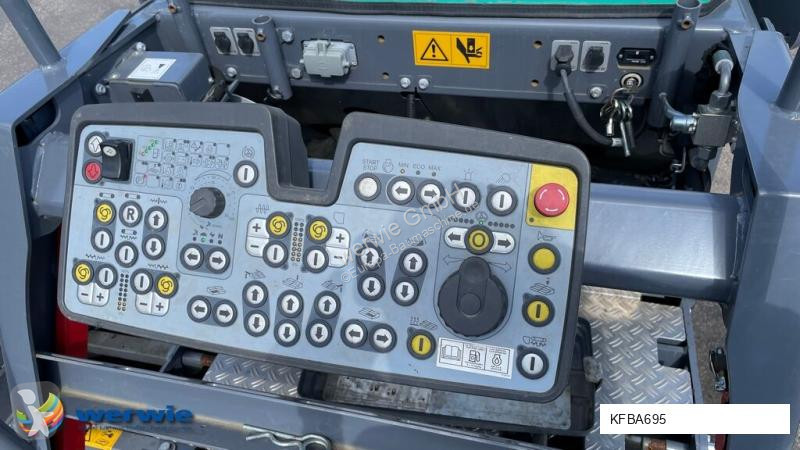 Silniční práce Vögele SUPER 800i