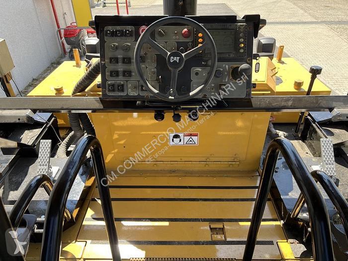 Echipamente pentru lucrari rutiere Caterpillar