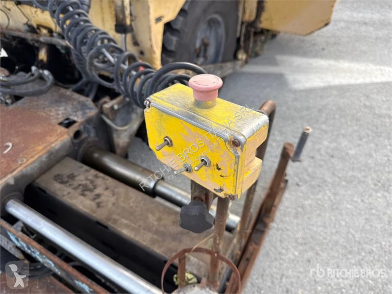 Vägarbeten Bitelli BB130 Asphalt Paver