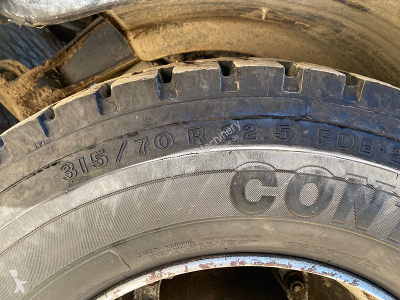 Cestné staviteľstvo Mercedes Actros 2535 with...