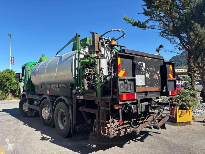Дорожно-строительная техника Scania 124L