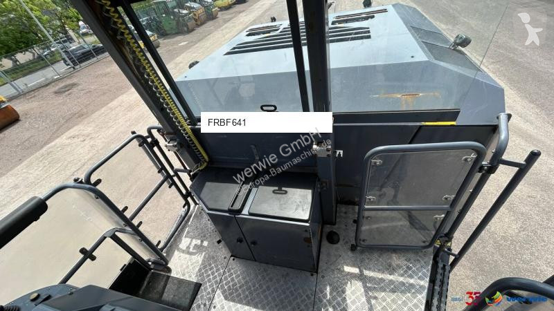 Cestné staviteľstvo Wirtgen W210Fi