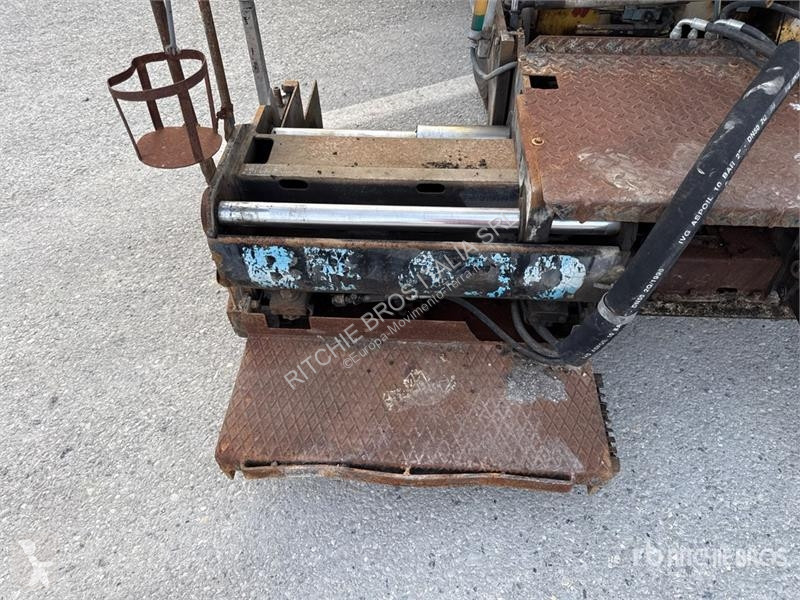 Vägarbeten Bitelli BB130 Asphalt Paver