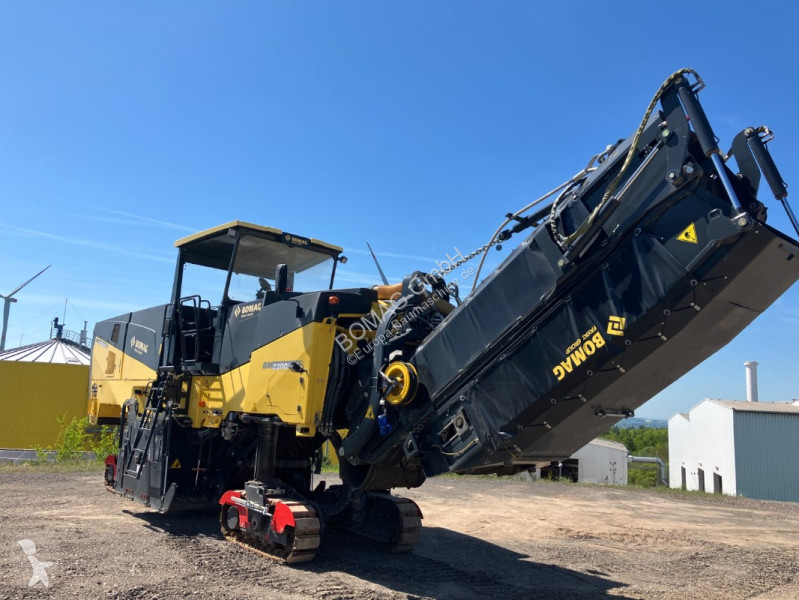 Lavori stradali Bomag  BM 2200/75  Stage...