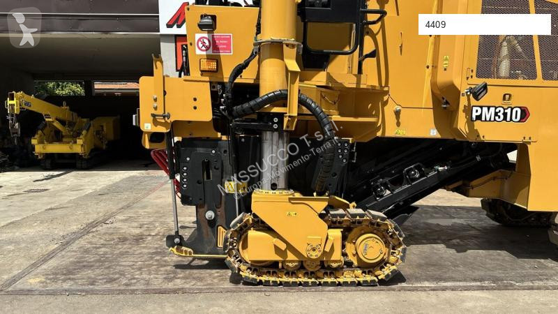 Wegenbouw Caterpillar PM310