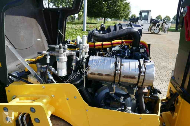 Compactador Bomag AD-5