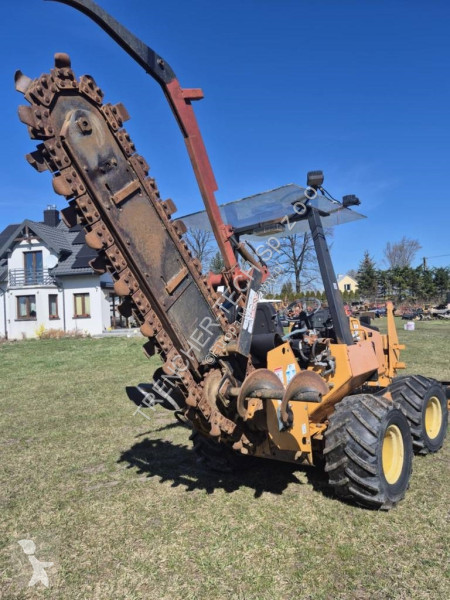 أشغال طرقية Case 560 Koparka Łańcuchowa Trencher